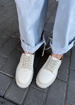 Стильные туфли лоферы броги на шнуровке кожаные белые бежевые черные с леопардовым...