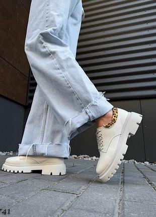 Стильные туфли лоферы броги на шнуровке кожаные белые бежевые черные с леопардовым...