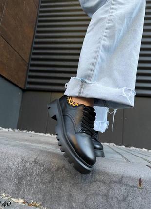 Стильные туфли лоферы броги на шнуровке кожаные белые бежевые черные с леопардовым...