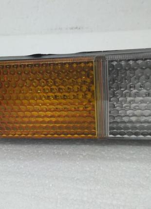 Покажчик повороту/підфарник ваз 2106 правий