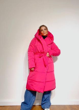 Жіноча зимова тепла довга куртка з капюшоном4 фото