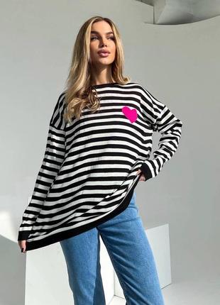 Жіночий светр у смужку10 фото