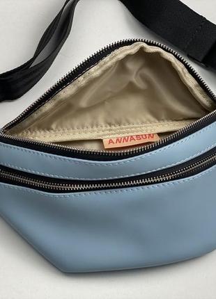 Жіноча сумка на пояс міська з екошкіри блакитна4 фото