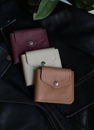 Жіночий шкіряний маленький гаманець1 фото