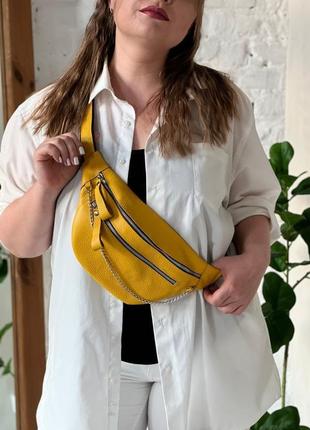 Шкіряна жіноча бананка1 фото