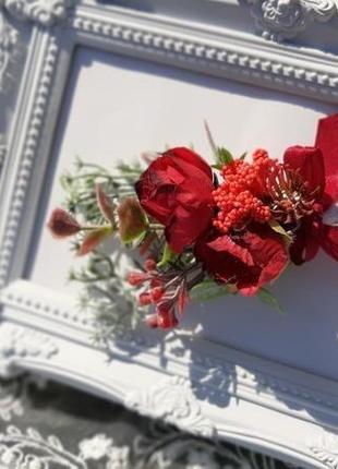 Набор свадебных бутоньерок в красных тонах3 фото
