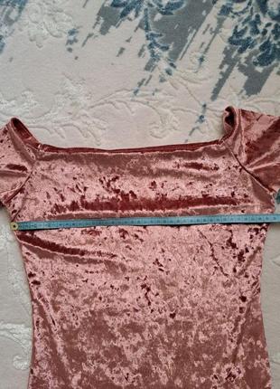 Розовое велюровое мини платье4 фото