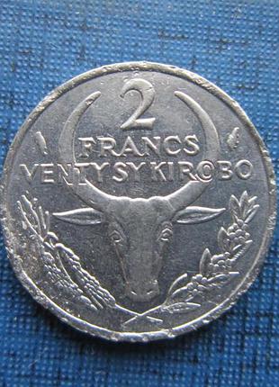 Монета 2 франка мадагаскар 1976 1977 1980 1982 1987 фауна коро...