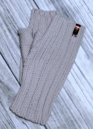 Бежевые женские перчатки - вязаные митенки из шерсти меринос - перчатки без пальцев5 фото
