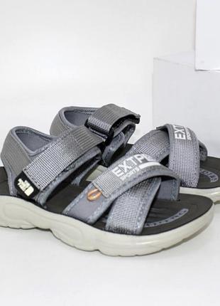 Спортивные босоножки для мальчиков на липучке