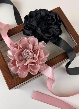 Колье цветок розовая роза атласная лента на шею чокер шнурок5 фото