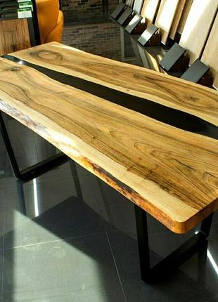 Дизайнерской стол из дерева1 фото