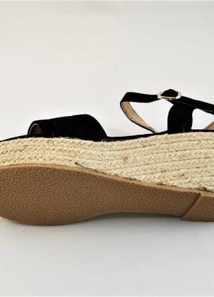 Жіночі сандалії босоніжки на танкетці платформа білі літні (розміри: 36,38,39,40,41) — 157 фото