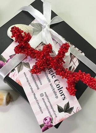 Брошь коралл.