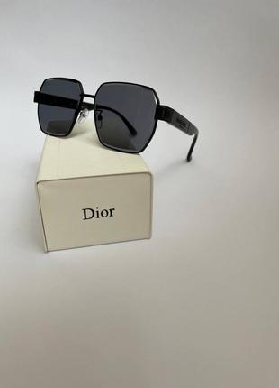 Сонцезахисні окуляри dior