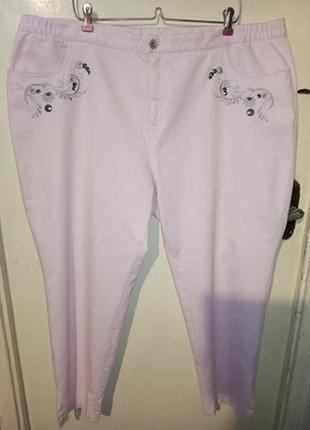 Стрейч-коттон,нежно-розовые,зауженные джинсы с вышивкой-стразиками,мега батал