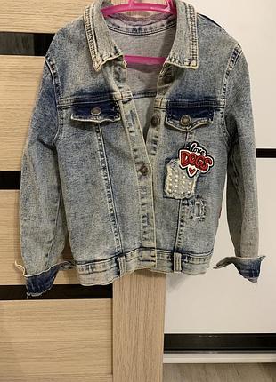 Джинсова куртка