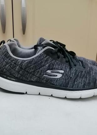 Кросiвки skechers lite-weight на стопу 28,5 см