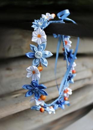 Синій вінок на голову для дівчинки з квітати і ягодами канзаши2 фото