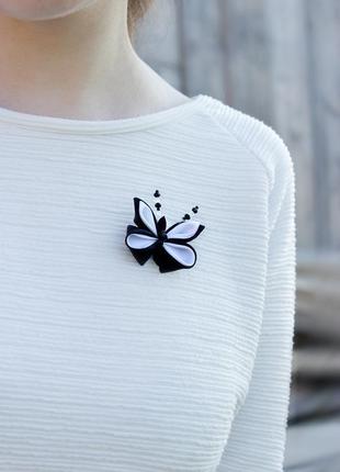 Черно-белая брошь бабочка, канзаши, оригинальный подарок4 фото