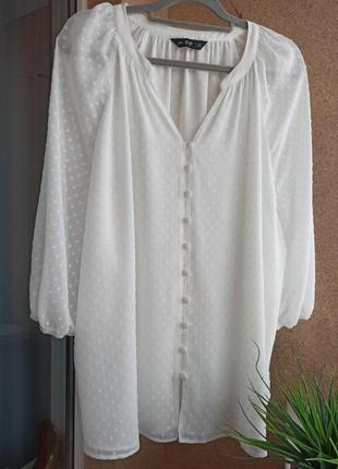 Красивейшая нежная белая блуза из фактурной ткани3 фото