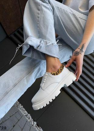 Белые женские туфли на шнуровке кроссовки кеды с леопардовой пяткой из натуральной кожи кожаные туфли3 фото