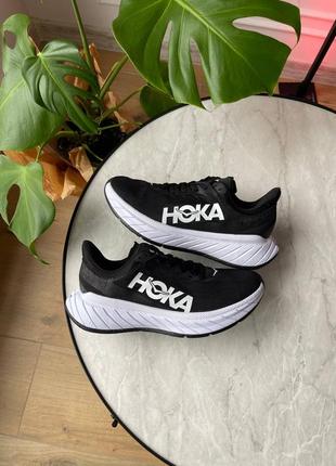 Жіночі кросівки чорно-білі hoka one carbon x white black2 фото