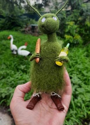 Таракан из шерсти