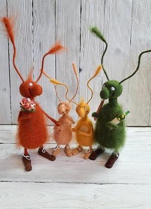 Таракан из шерсти