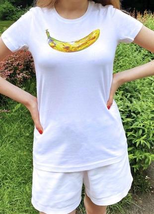 Дизайнерская футболка с принтом «спелый банан»3 фото