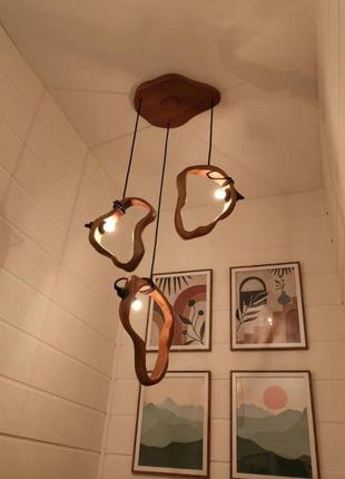 Деревянная люстра с 3 дубовыми кольцами. дизайнерский светильник ручной работы. лампа из дерева.4 фото