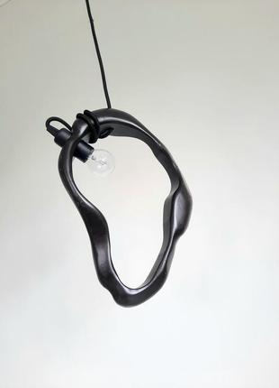 Дизайнерський підвісний чорний світильник у формі кільця. вироби з дуба ручної роботи. сучасні лампи3 фото