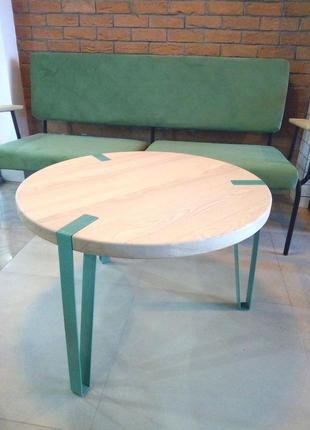 Круглий малий стіл із масиву дерева ручної роботи. дерев'яні меблі та вироби на замовлення.2 фото