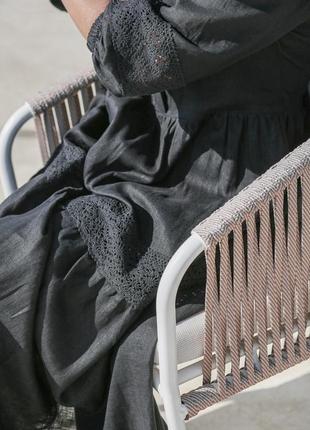 Чорна лляна сукня прошита мереживом3 фото