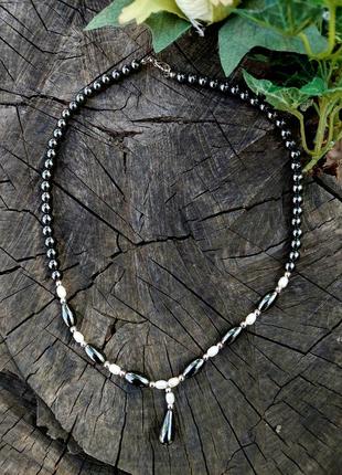Черное ожерелье с подвеской из гематита и натурального жемчуга(24 см)