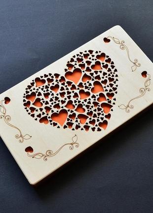 Дерев'яний конверт для грошей "серця". коробочка для купюр на весілля, день народження, ювілей1 фото