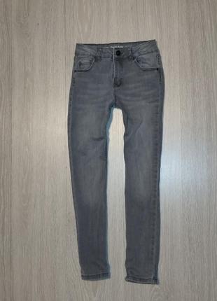 Сірі джинси, скіни denim co на 8-9 років