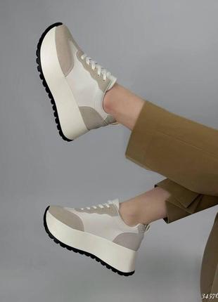 ▪️жіночі нові кросівки білі-бежеві масивні снікерси кеди висока масивна танкетка...