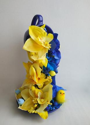 Сувенир декор подарок летающая чашка пасха большой день статуэтка цветы сине-желтый3 фото
