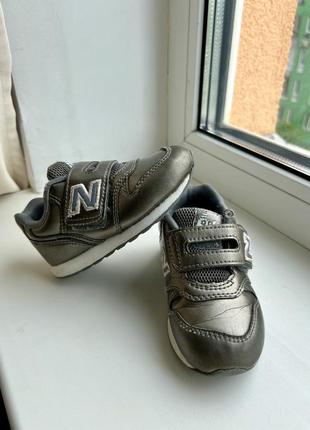 Детские кроссовки new balance