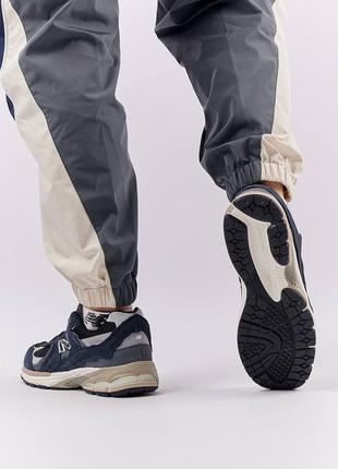 Чоловічі кросівки в стилі new balance 2002r нью беленс / демісезонні / весняні, літні, осінні / взуття / замша, сітка / чорні, сірі, сині3 фото