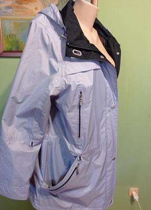 Куртка с капюшоном и непромокаемая, оригинал новая р 52-564 фото