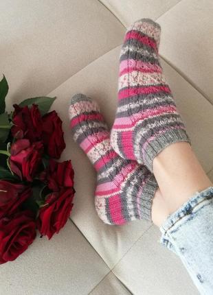 Вязаные шерстяные носки ручной работы