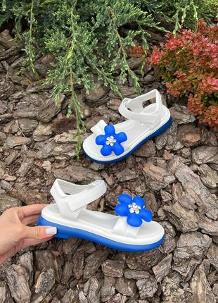 Босоніжки 5