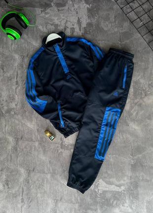 Спортивний костюм в стилі adidas