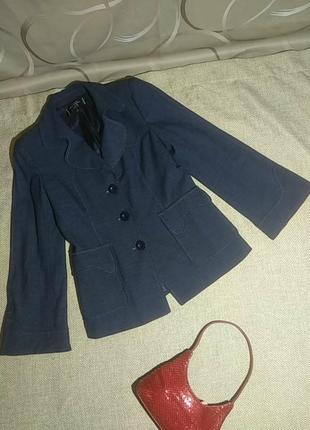 Жакет интересного приталенного кроя, имитация под джинс