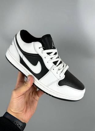 Чоловічі кросівки найк аір джордан чорно-білі / nike air jordan black white4 фото