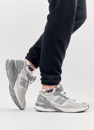 Мужские кроссовки в стиле new balance 92015122биленс / демисезонные / весенние, летние, осенние / спортивные / кожа, замша, сетка / черные, серые, белые3 фото