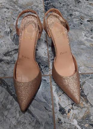 Босоніжки 41 розмір christian louboutin