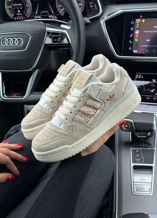 Женские кроссовки в стиле adidas forum 84 low адедас форум / демисезонные / весенние, летние, осенние / обувь / кожа, замша / черные, белые, бежевые3 фото